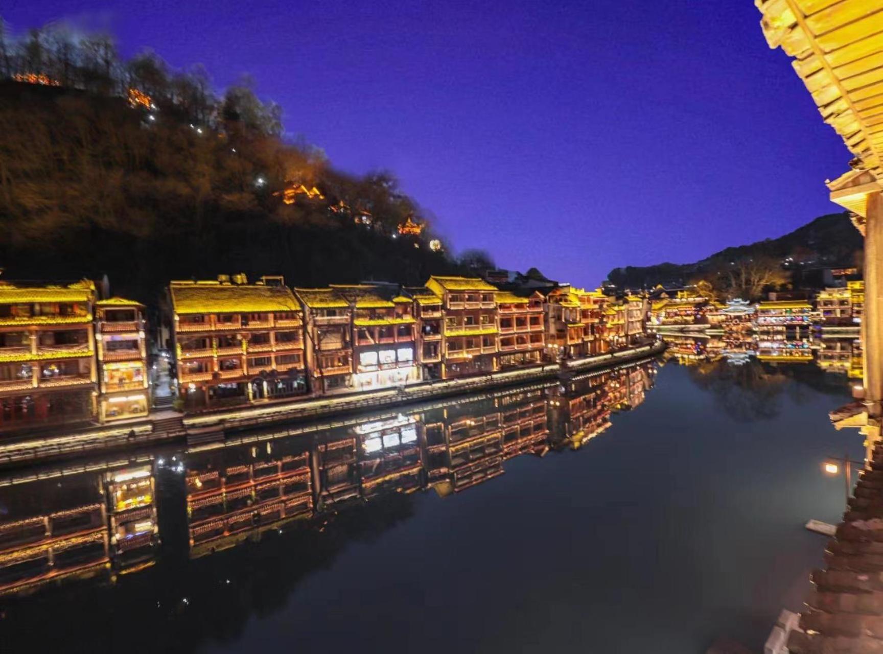 Fenghuang Ancient Town Lazy Cat Riverside Inn Eksteriør bilde