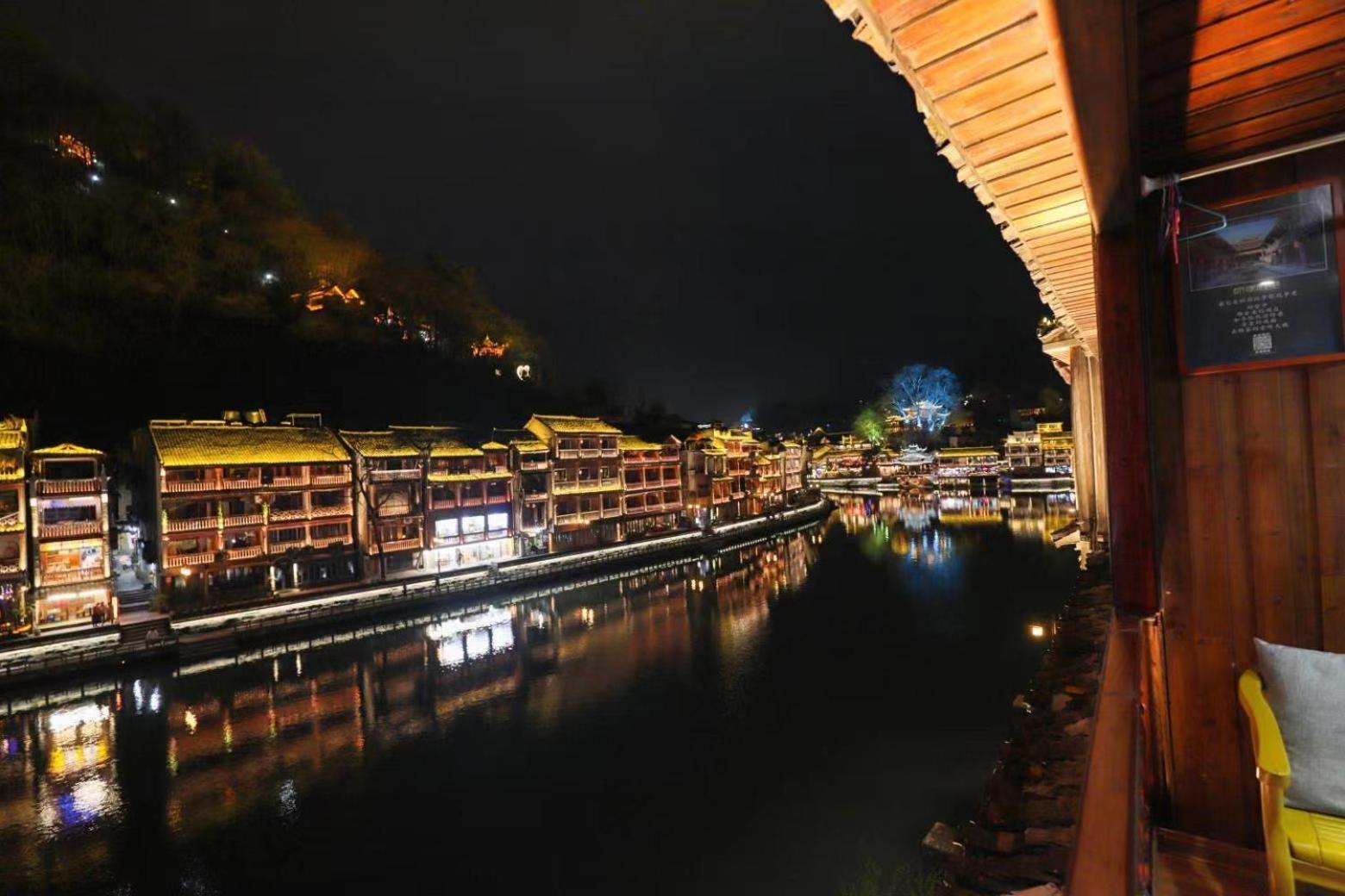 Fenghuang Ancient Town Lazy Cat Riverside Inn Eksteriør bilde