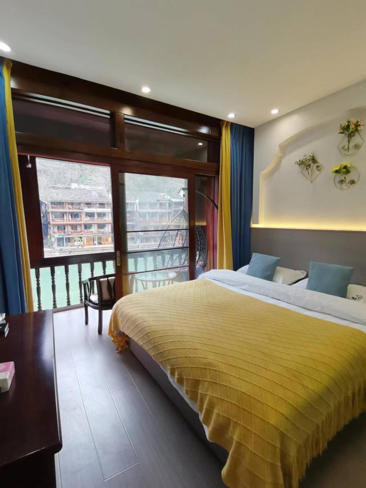 Fenghuang Ancient Town Lazy Cat Riverside Inn Eksteriør bilde