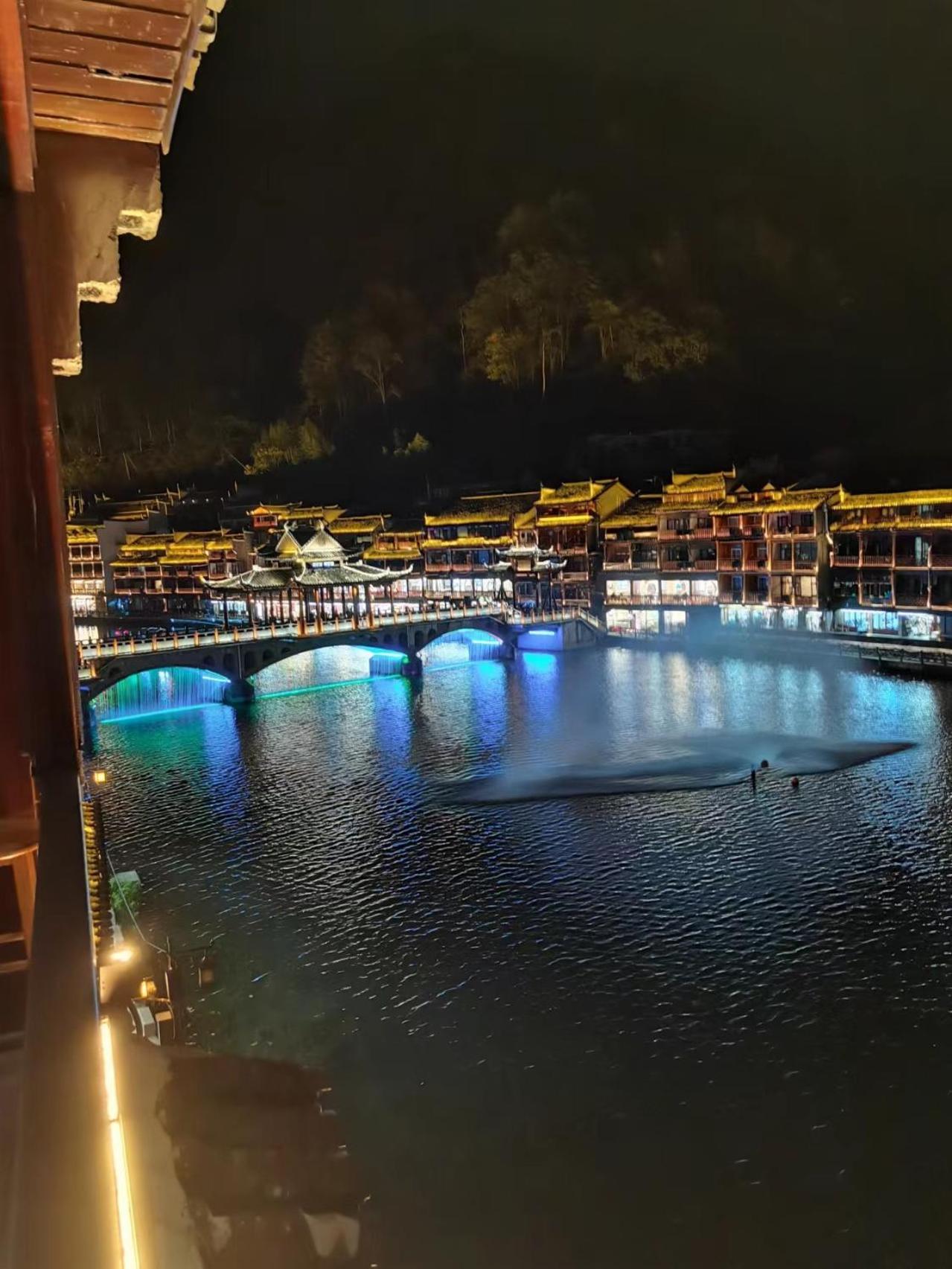 Fenghuang Ancient Town Lazy Cat Riverside Inn Eksteriør bilde