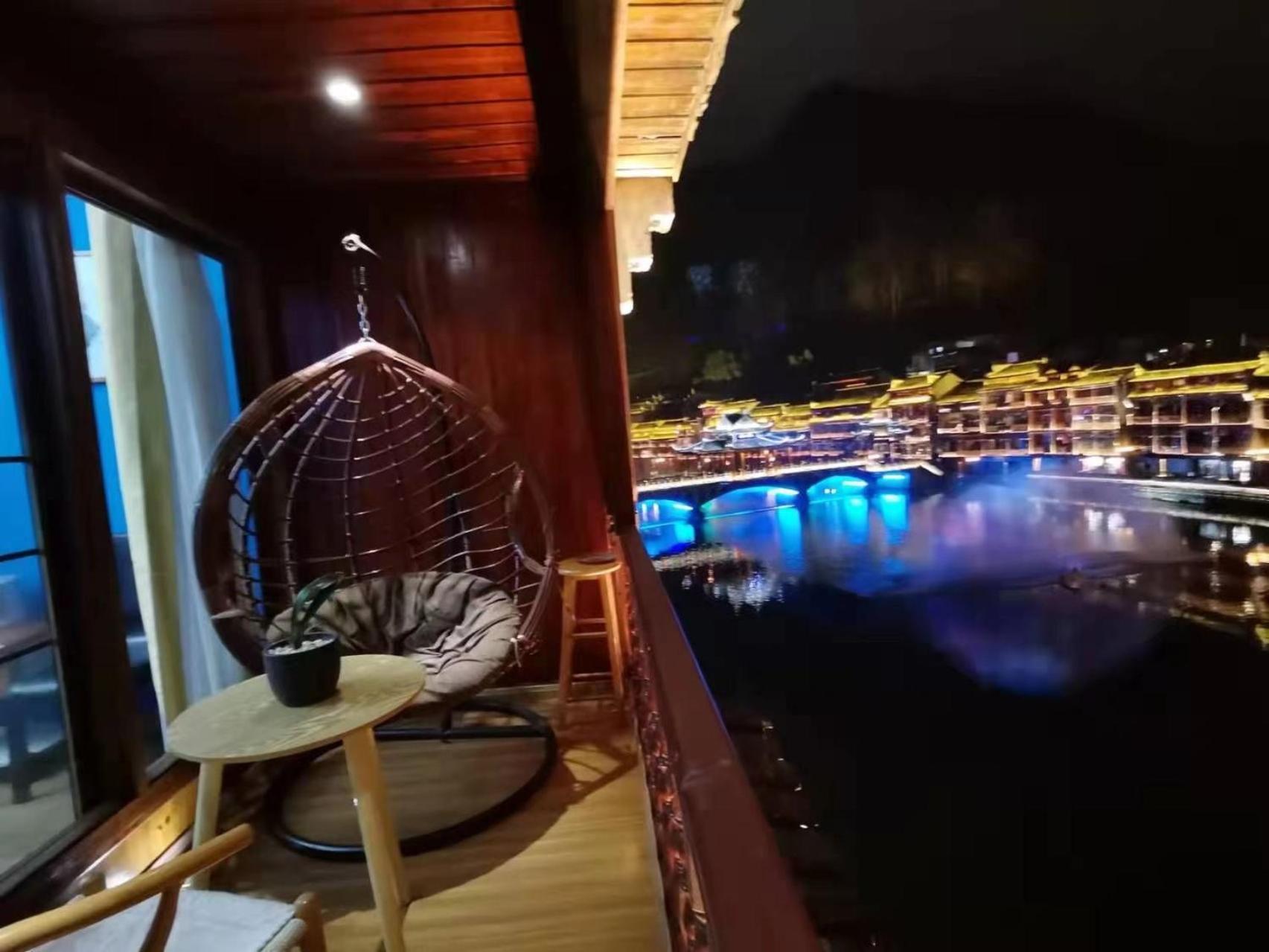 Fenghuang Ancient Town Lazy Cat Riverside Inn Eksteriør bilde