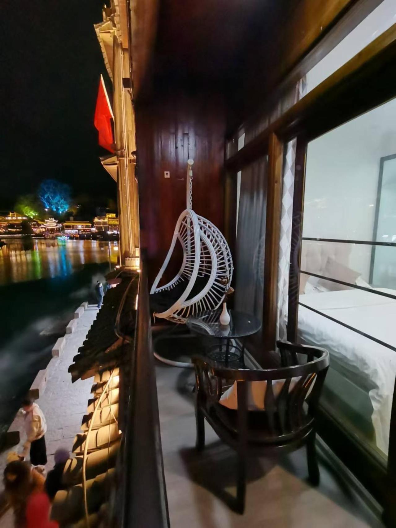 Fenghuang Ancient Town Lazy Cat Riverside Inn Eksteriør bilde